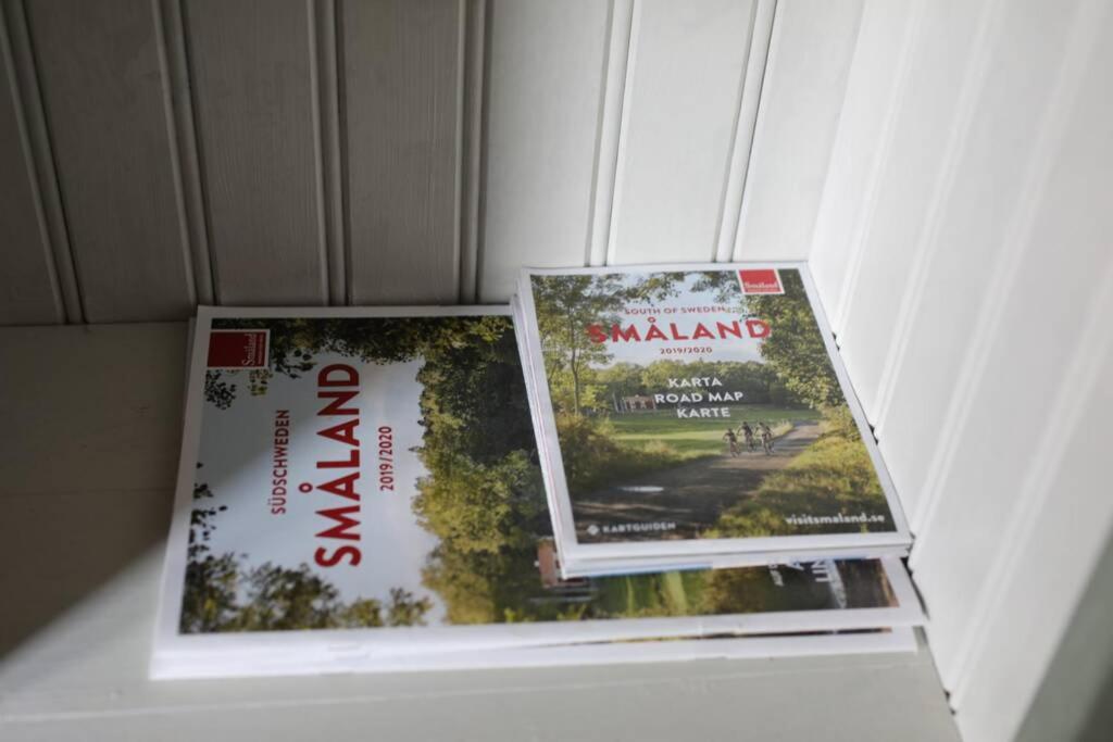 Sjoenaera Stuga Med Bat Och Bastu Ramkvilla Luaran gambar